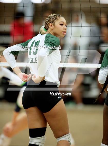 Thumbnail 2 in V.R. Eaton vs Lake Ridge(UIL 6A Volleyball Bi-district) photogallery.