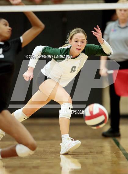 Thumbnail 2 in V.R. Eaton vs Lake Ridge(UIL 6A Volleyball Bi-district) photogallery.