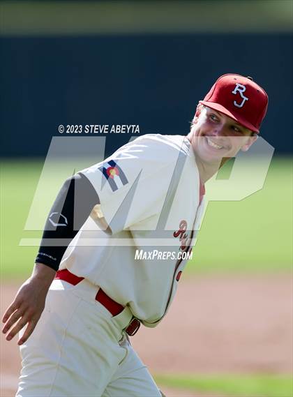 Thumbnail 3 in Regis Jesuit vs. Chaparral (CHSAA 5A State 1st Round) photogallery.