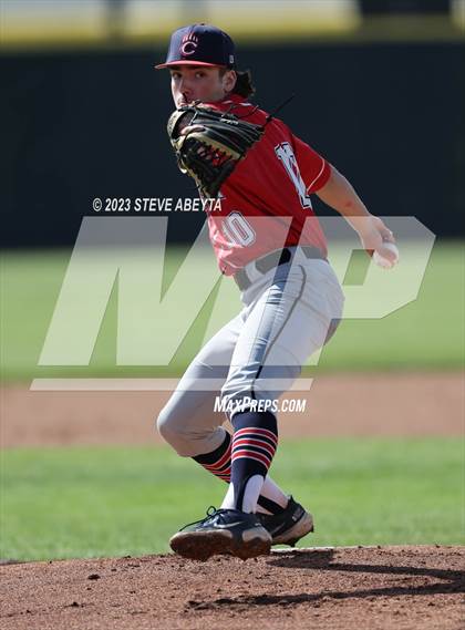 Thumbnail 1 in Regis Jesuit vs. Chaparral (CHSAA 5A State 1st Round) photogallery.