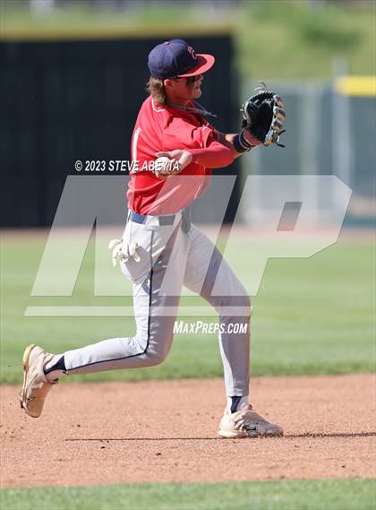 Thumbnail 3 in Regis Jesuit vs. Chaparral (CHSAA 5A State 1st Round) photogallery.