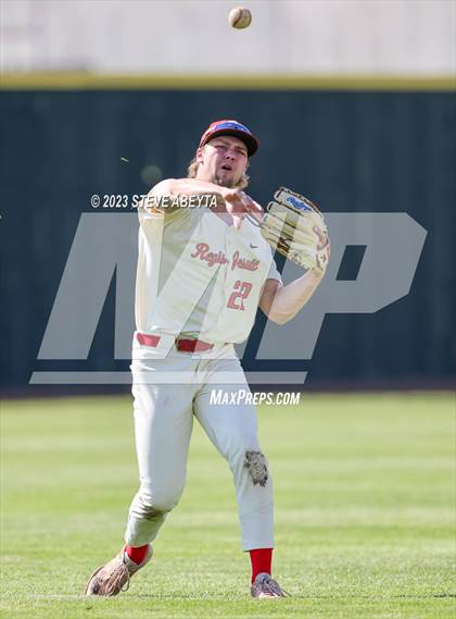 Thumbnail 3 in Regis Jesuit vs. Chaparral (CHSAA 5A State 1st Round) photogallery.