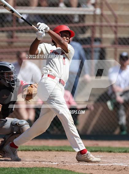 Thumbnail 3 in Regis Jesuit vs. Chaparral (CHSAA 5A State 1st Round) photogallery.