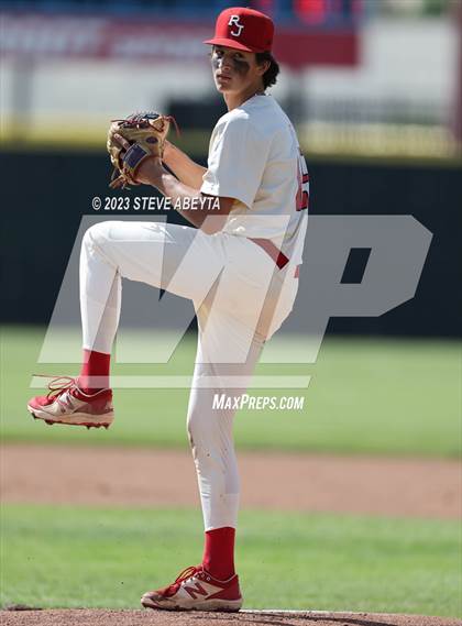 Thumbnail 3 in Regis Jesuit vs. Chaparral (CHSAA 5A State 1st Round) photogallery.