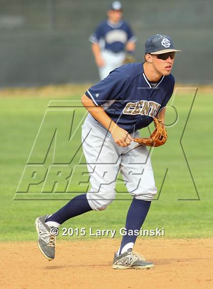 Thumbnail 1 in Saugus @ Canyon photogallery.