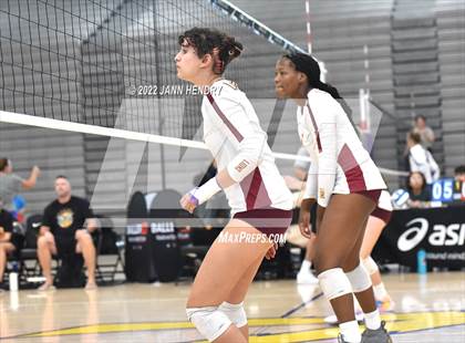 Thumbnail 2 in Clovis West vs. Lakeside (Durango Fall Classic) photogallery.