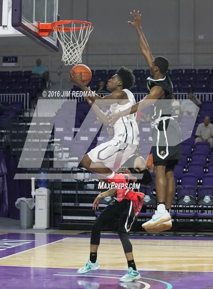 Thumbnail 2 in Hudson Catholic vs. Pebblebrook (City of Palms Classic) photogallery.