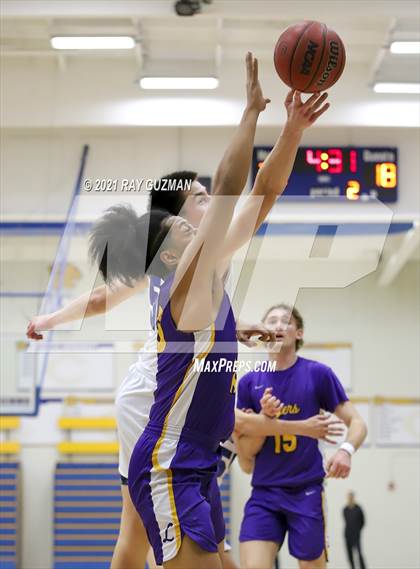 Thumbnail 3 in Lemoore vs Rocklin (Clovis Elks Holiday Tournament) photogallery.