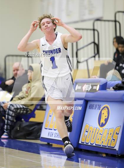 Thumbnail 2 in Lemoore vs Rocklin (Clovis Elks Holiday Tournament) photogallery.
