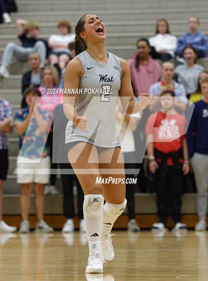 Thumbnail 2 in Millard North @ Millard West photogallery.