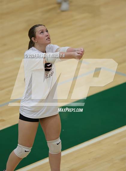 Thumbnail 1 in Sonoraville vs. Pickens photogallery.