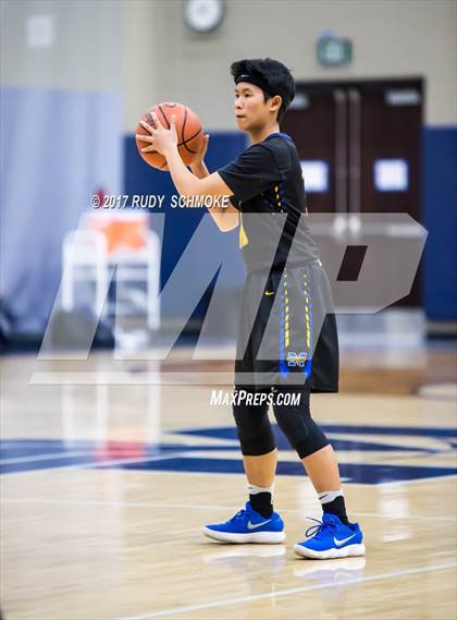 Thumbnail 1 in Del Norte vs. Mira Mesa (Knights of the Roundball Classic) photogallery.
