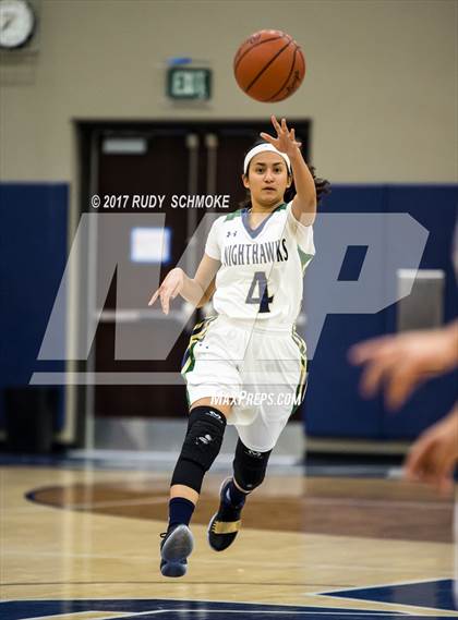 Thumbnail 3 in Del Norte vs. Mira Mesa (Knights of the Roundball Classic) photogallery.