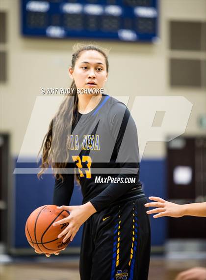 Thumbnail 1 in Del Norte vs. Mira Mesa (Knights of the Roundball Classic) photogallery.
