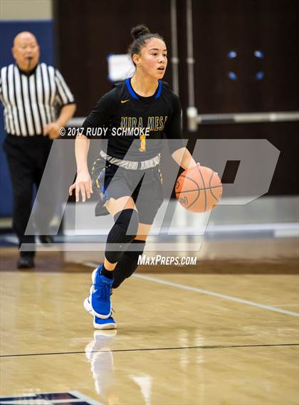 Thumbnail 2 in Del Norte vs. Mira Mesa (Knights of the Roundball Classic) photogallery.