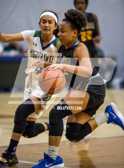 Thumbnail 1 in Del Norte vs. Mira Mesa (Knights of the Roundball Classic) photogallery.