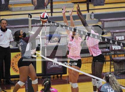 Thumbnail 3 in St. Agnes Academy @ Pearland photogallery.