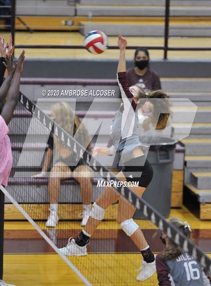 Thumbnail 3 in St. Agnes Academy @ Pearland photogallery.
