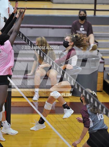 Thumbnail 1 in St. Agnes Academy @ Pearland photogallery.