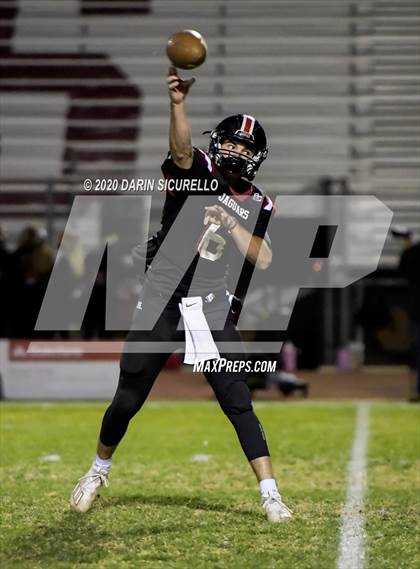 Thumbnail 2 in Highland vs Boulder Creek (AIA 6A Semifinal) photogallery.