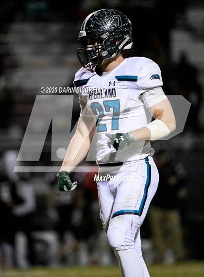 Thumbnail 3 in Highland vs Boulder Creek (AIA 6A Semifinal) photogallery.