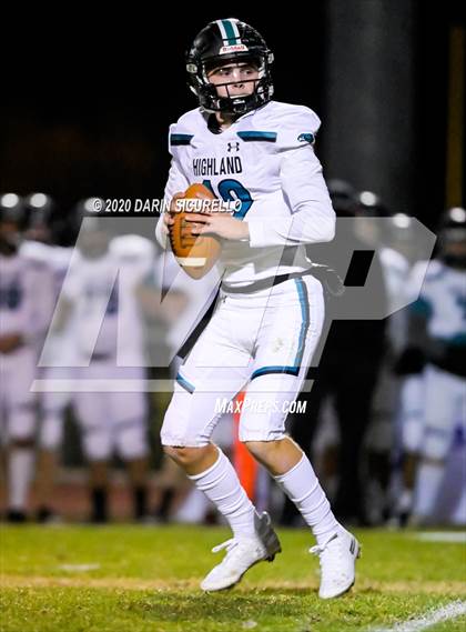 Thumbnail 3 in Highland vs Boulder Creek (AIA 6A Semifinal) photogallery.
