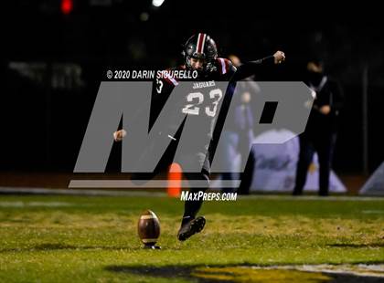 Thumbnail 3 in Highland vs Boulder Creek (AIA 6A Semifinal) photogallery.