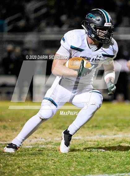 Thumbnail 2 in Highland vs Boulder Creek (AIA 6A Semifinal) photogallery.