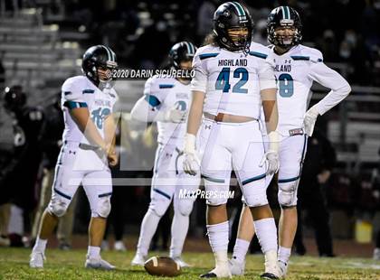 Thumbnail 3 in Highland vs Boulder Creek (AIA 6A Semifinal) photogallery.