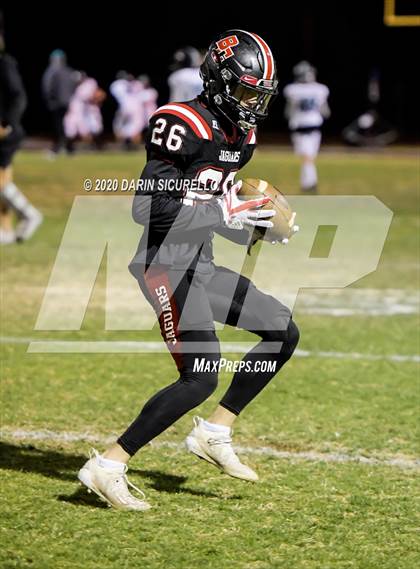 Thumbnail 3 in Highland vs Boulder Creek (AIA 6A Semifinal) photogallery.