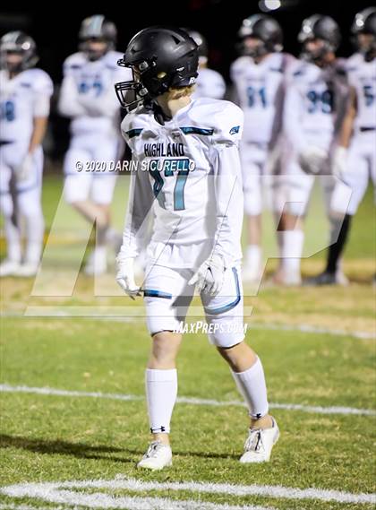 Thumbnail 2 in Highland vs Boulder Creek (AIA 6A Semifinal) photogallery.