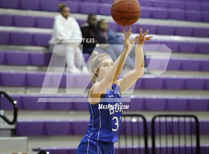 Thumbnail 1 in Springboro vs. Kings Christian (OGBR Classic in the City) photogallery.