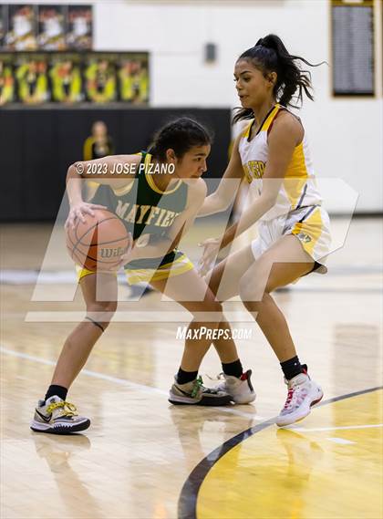 Thumbnail 1 in Mayfield @ Alamogordo photogallery.