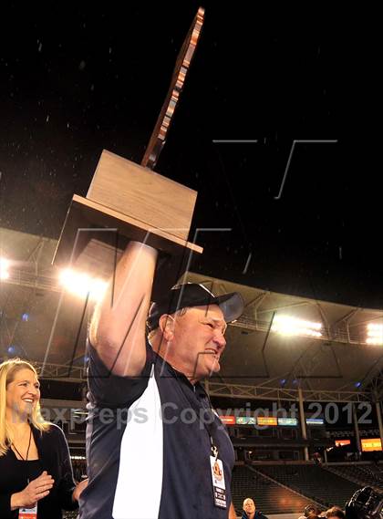 Thumbnail 1 in Central Catholic vs. Santa Fe Christian (CIF State D4 Final) photogallery.