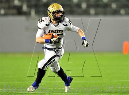 Thumbnail 2 in Central Catholic vs. Santa Fe Christian (CIF State D4 Final) photogallery.