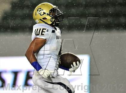 Thumbnail 1 in Central Catholic vs. Santa Fe Christian (CIF State D4 Final) photogallery.