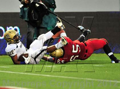 Thumbnail 2 in Central Catholic vs. Santa Fe Christian (CIF State D4 Final) photogallery.