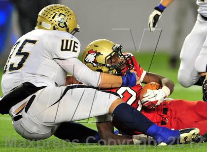 Thumbnail 3 in Central Catholic vs. Santa Fe Christian (CIF State D4 Final) photogallery.