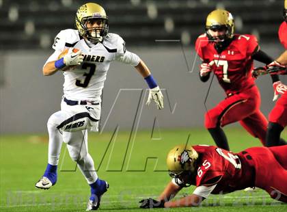 Thumbnail 3 in Central Catholic vs. Santa Fe Christian (CIF State D4 Final) photogallery.