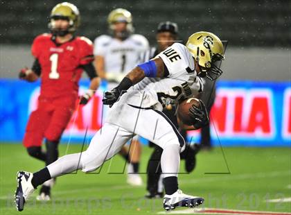 Thumbnail 2 in Central Catholic vs. Santa Fe Christian (CIF State D4 Final) photogallery.