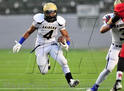 Thumbnail 1 in Central Catholic vs. Santa Fe Christian (CIF State D4 Final) photogallery.