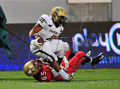 Thumbnail 2 in Central Catholic vs. Santa Fe Christian (CIF State D4 Final) photogallery.