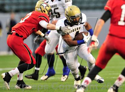Thumbnail 3 in Central Catholic vs. Santa Fe Christian (CIF State D4 Final) photogallery.