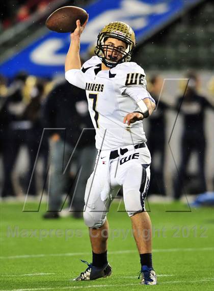 Thumbnail 3 in Central Catholic vs. Santa Fe Christian (CIF State D4 Final) photogallery.