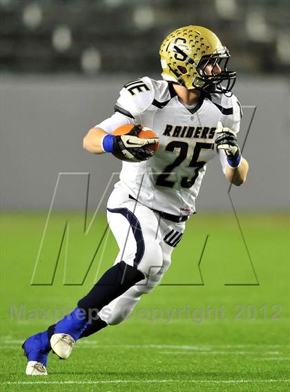 Thumbnail 1 in Central Catholic vs. Santa Fe Christian (CIF State D4 Final) photogallery.