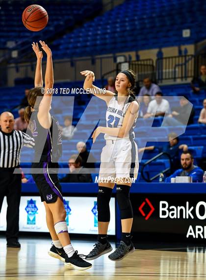 Thumbnail 1 in Sylvan Hills vs. Mt. St. Mary Academy photogallery.