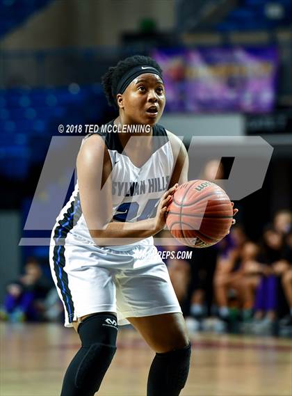 Thumbnail 2 in Sylvan Hills vs. Mt. St. Mary Academy photogallery.