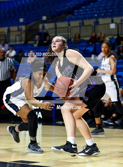 Thumbnail 2 in Sylvan Hills vs. Mt. St. Mary Academy photogallery.
