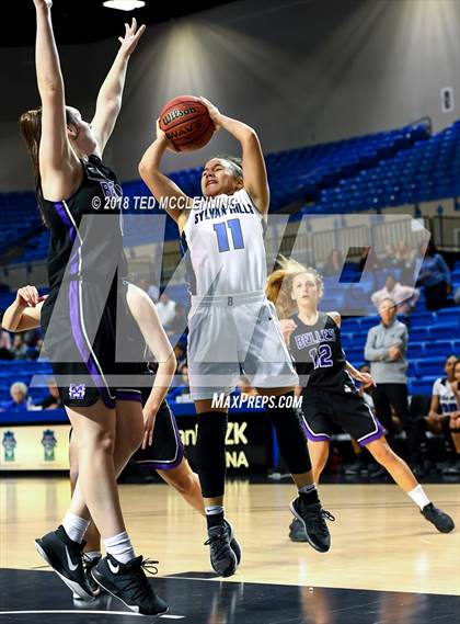 Thumbnail 1 in Sylvan Hills vs. Mt. St. Mary Academy photogallery.