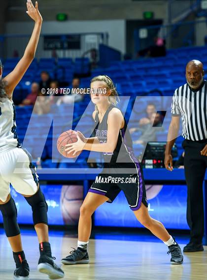 Thumbnail 2 in Sylvan Hills vs. Mt. St. Mary Academy photogallery.
